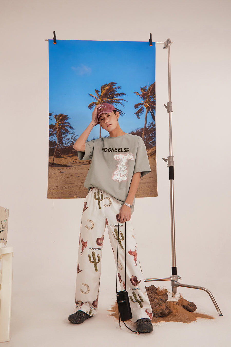 CHUU Holiday Cactus Wide Pants