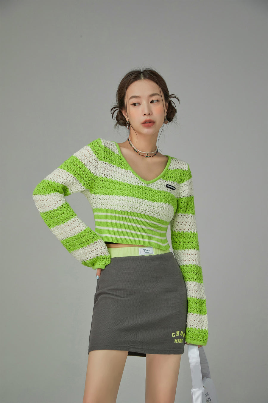 CHUU Striped V-Neck Knit Crop Sweater