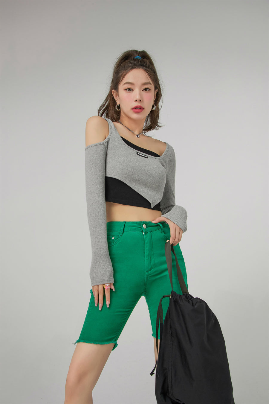 CHUU 2-Layer Unbalanced Long-Sleeved Top