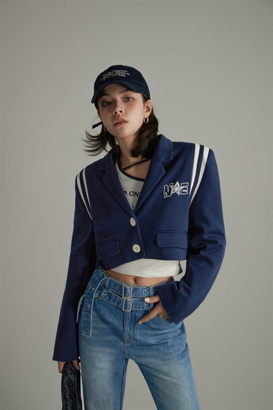 CHUU Cropped Varsity Jacket