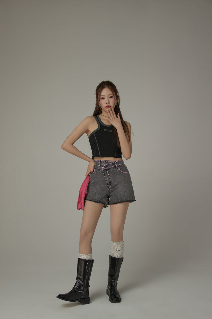 CHUU Color Line Asymmetrical Half Denim Pants