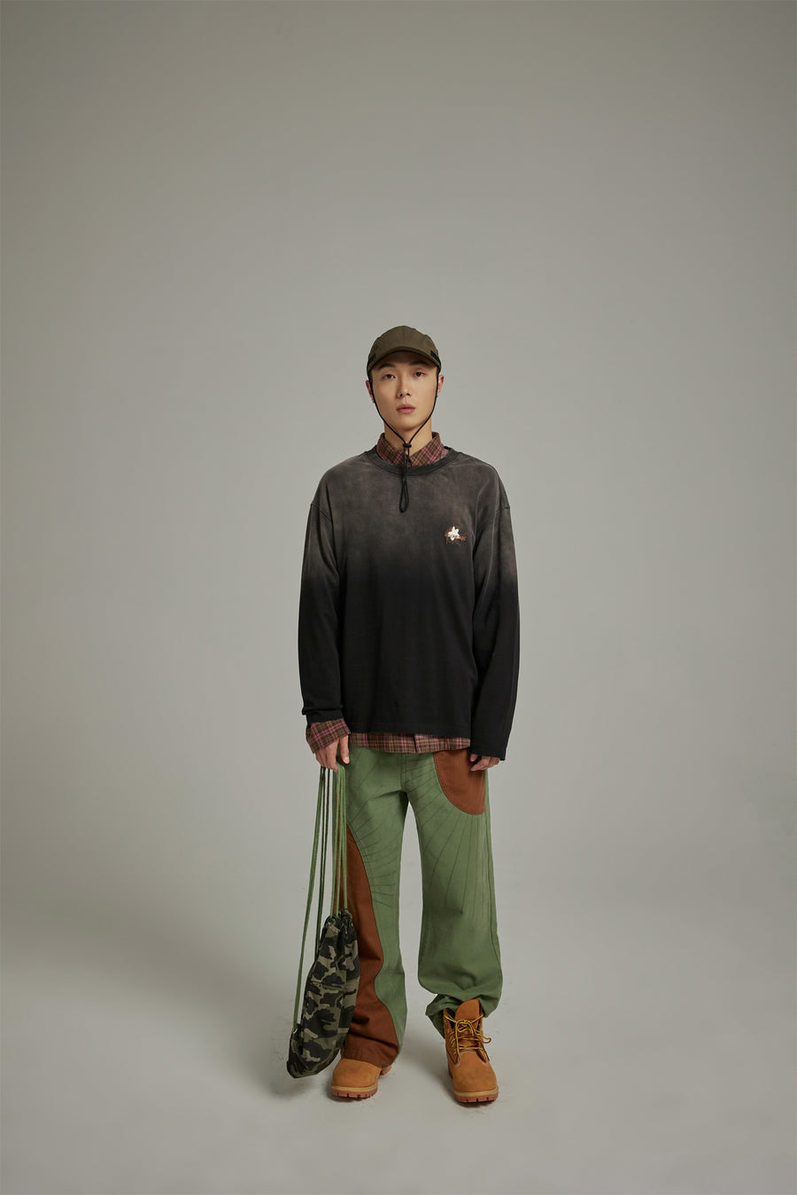 CHUU Noe Embroidered Loose-Fit T-Shirt