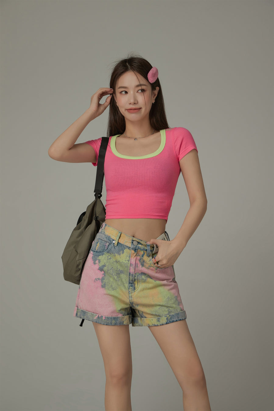 CHUU Colorful Printed Denim Shorts