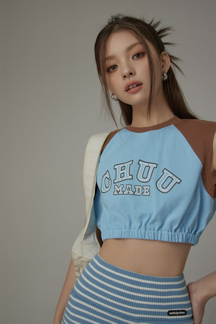 CHUU Color Matching Cropped Sleeveless Top