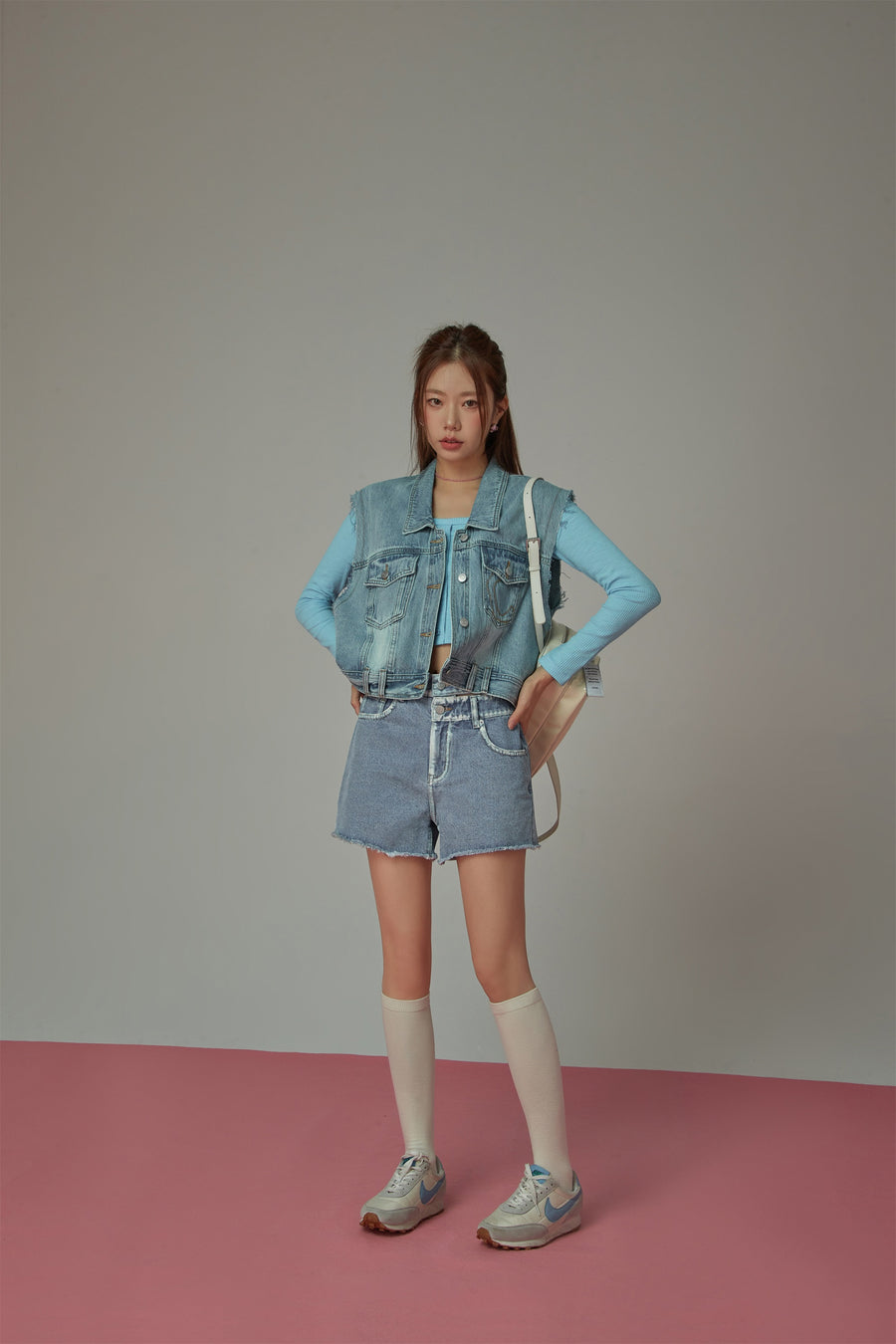 CHUU Washed Half Denim Shorts