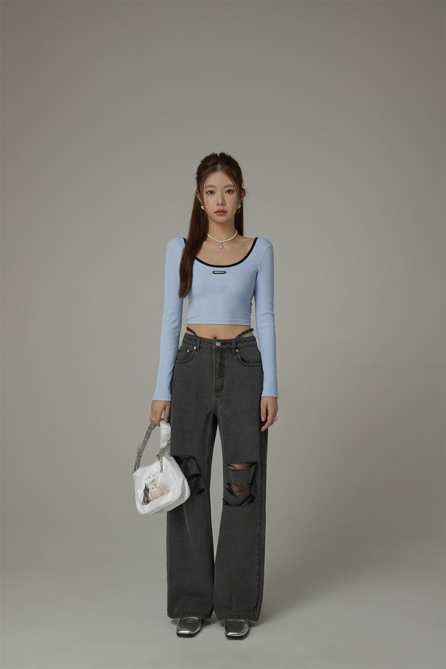 CHUU U-Neck Cropped T-Shirt