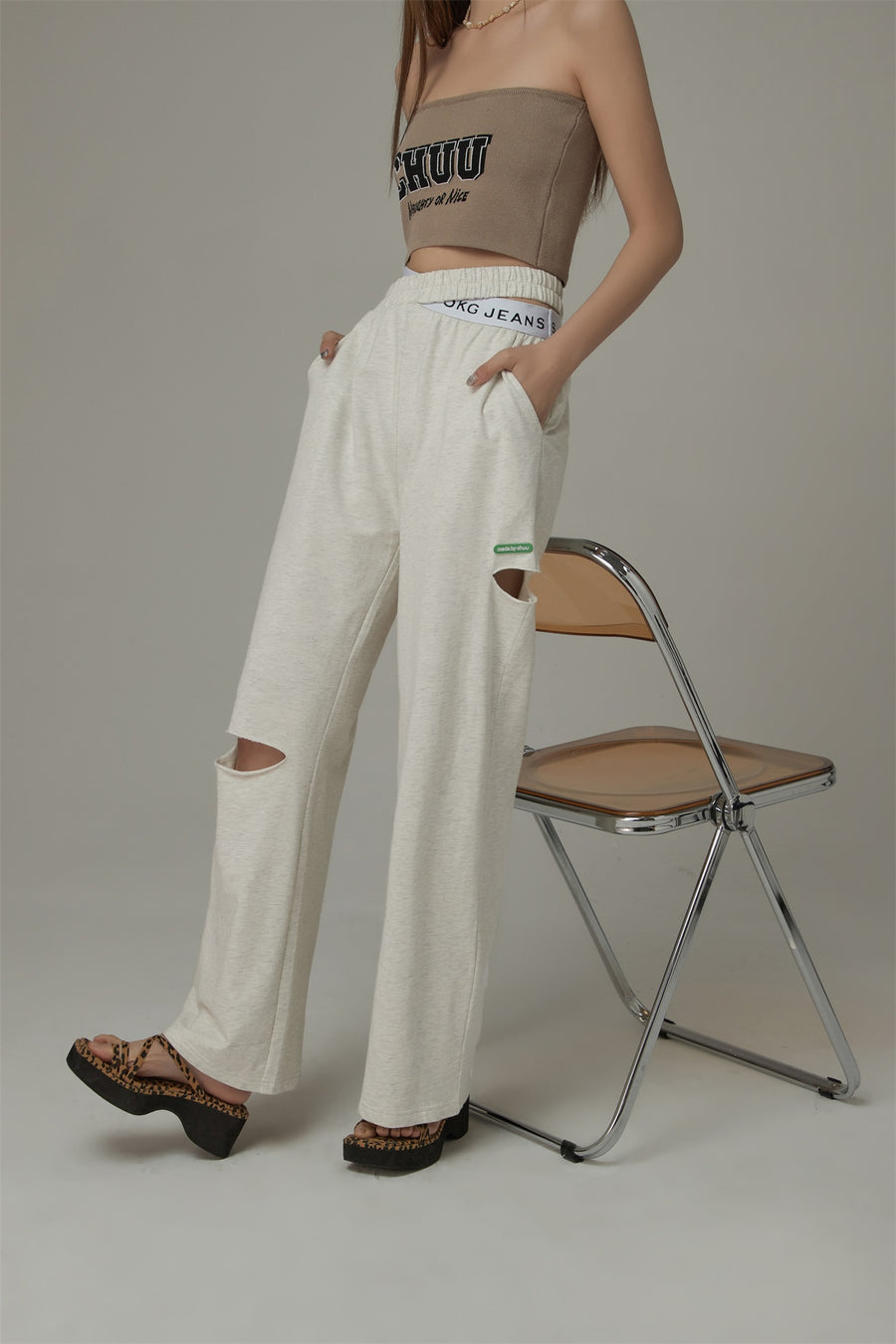 CHUU Criss Cross Distressed Wide Pants