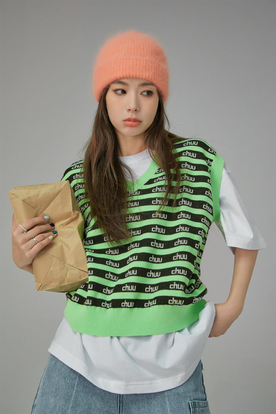 CHUU Stripes Chuu Logo Knit Vest