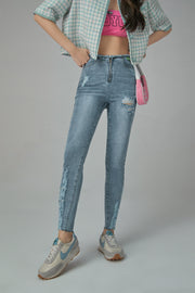 Button-Free Zip-Up Skinny Jeans