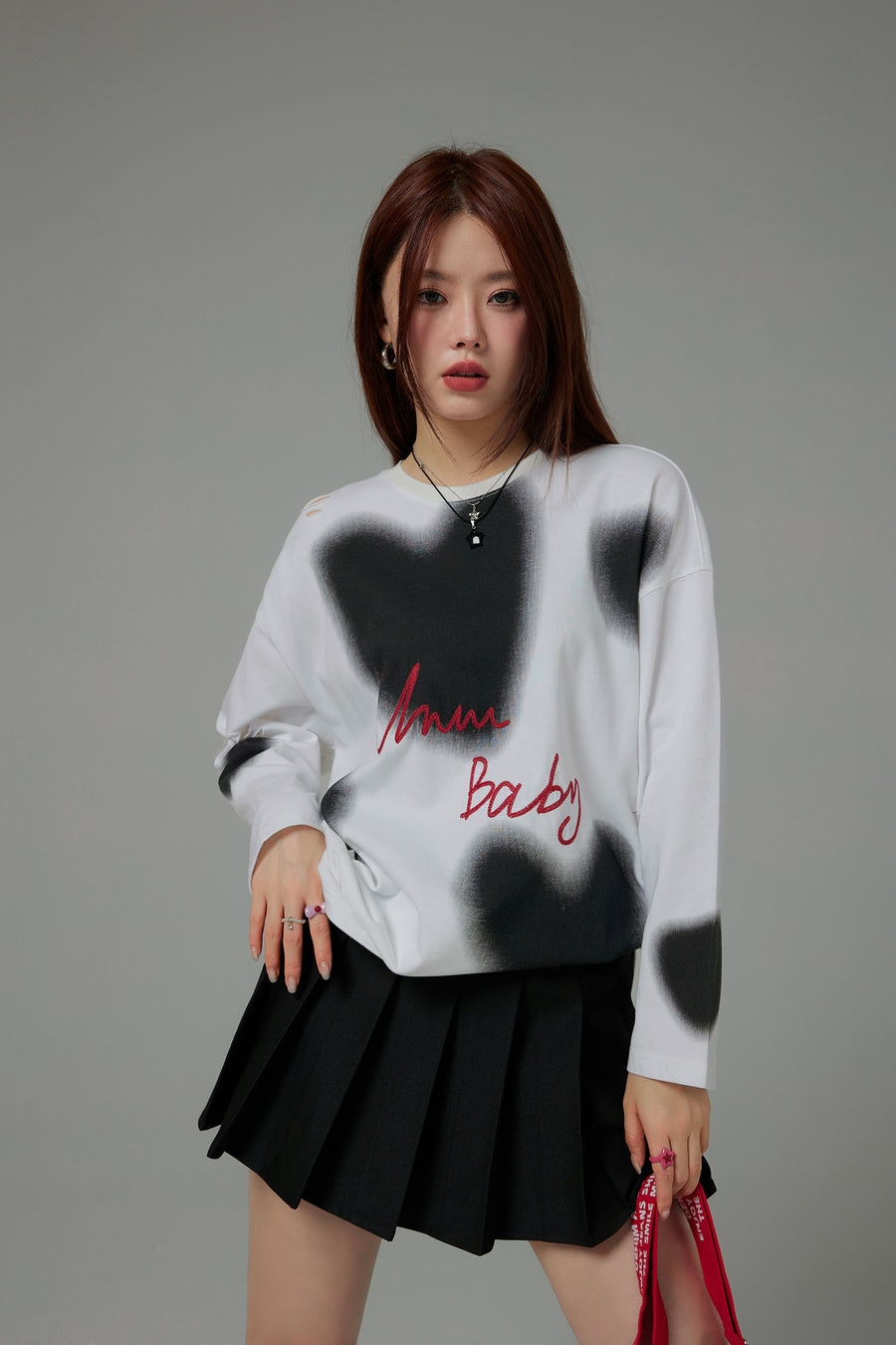 CHUU Lightly Distressed Heart Loose Fit T-Shirt