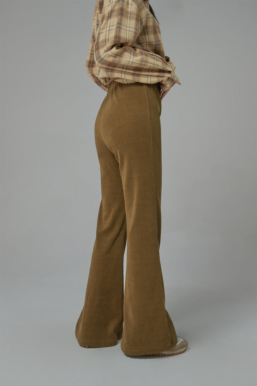 CHUU Corduroy Front Slit Bootcut Pants