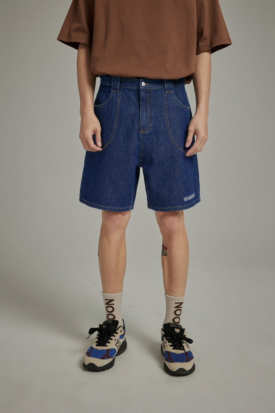 CHUU Wide Denim Shorts