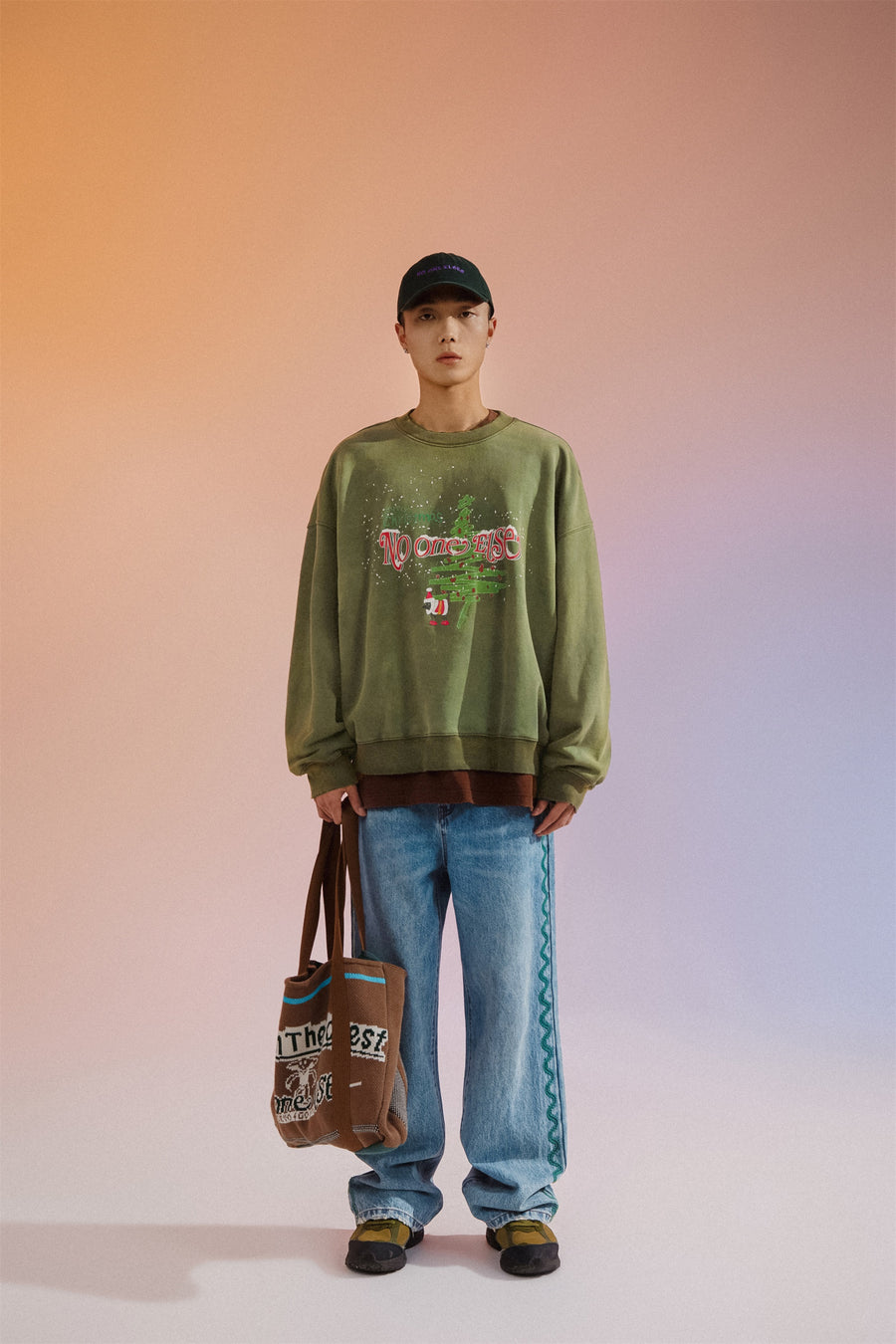 CHUU Christmas Loose Fit Sweatshirt