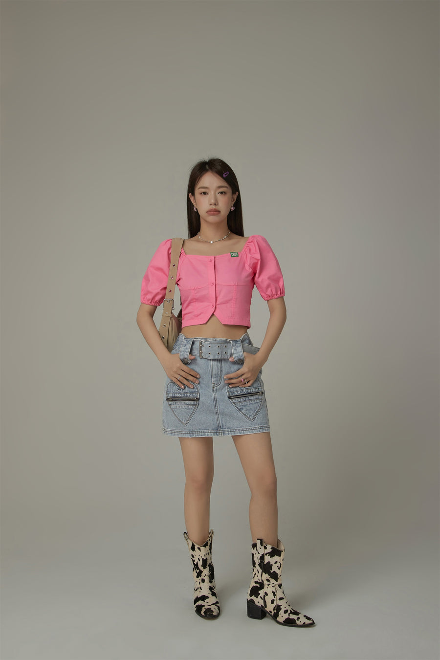 CHUU Heart Pocket Belt Denim Mini Skirt