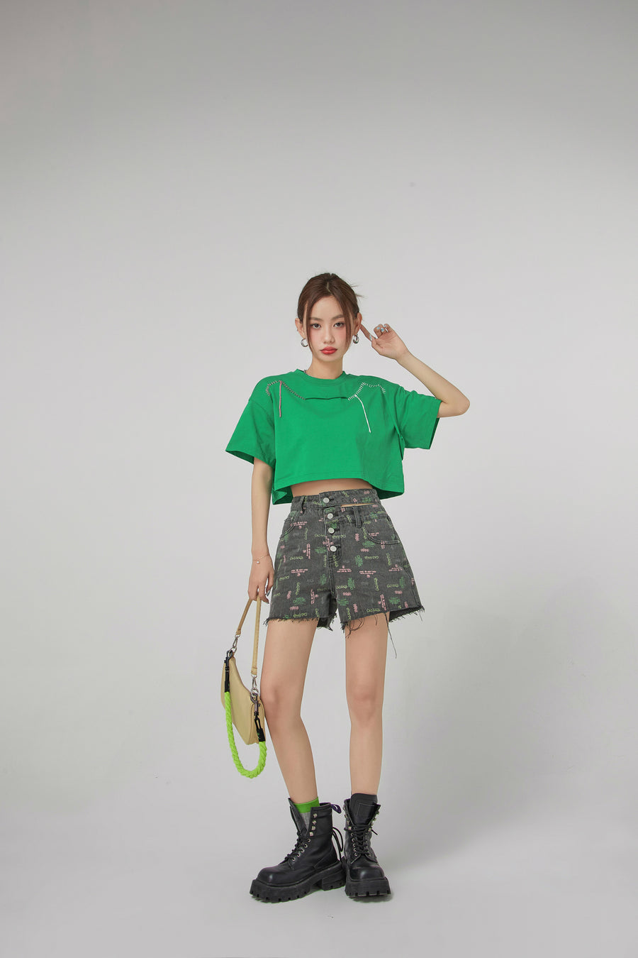 CHUU Stitches Lines Loosefit Crop Top