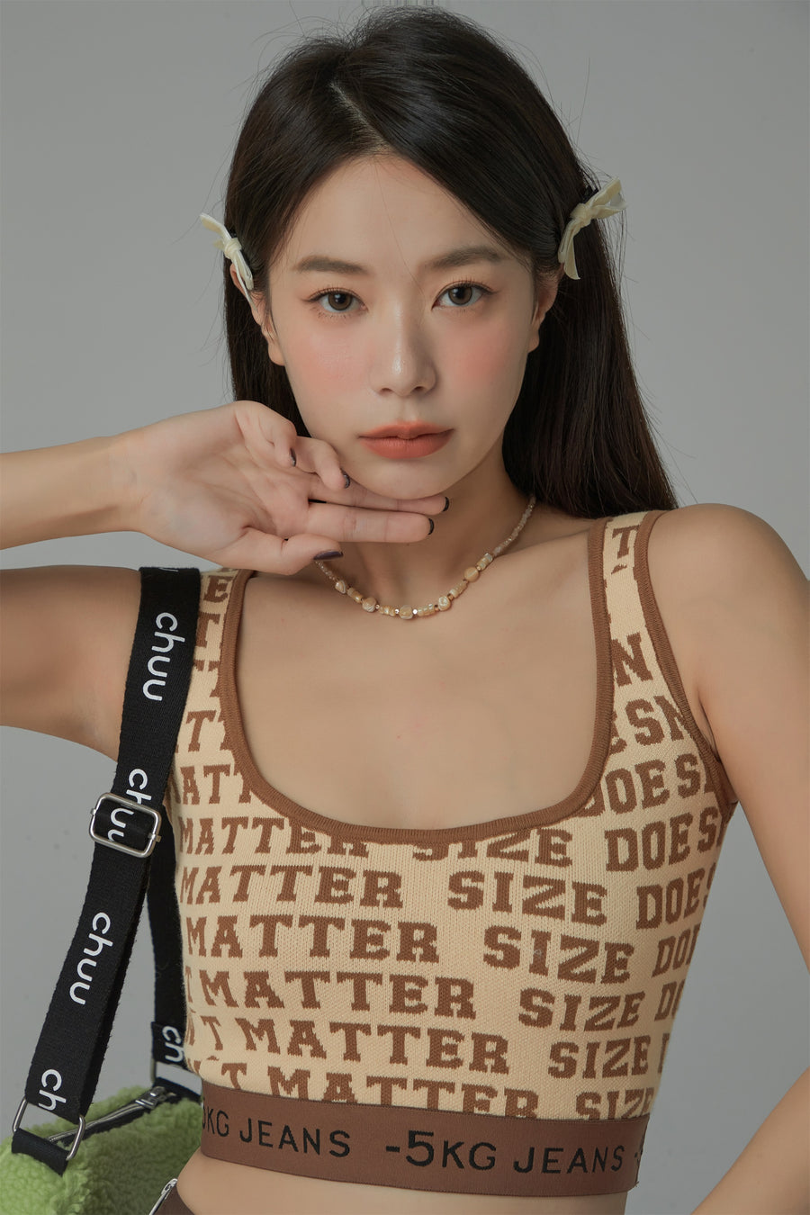 CHUU Size Doesnt Matter Lettering Cropped Sleeveless Top