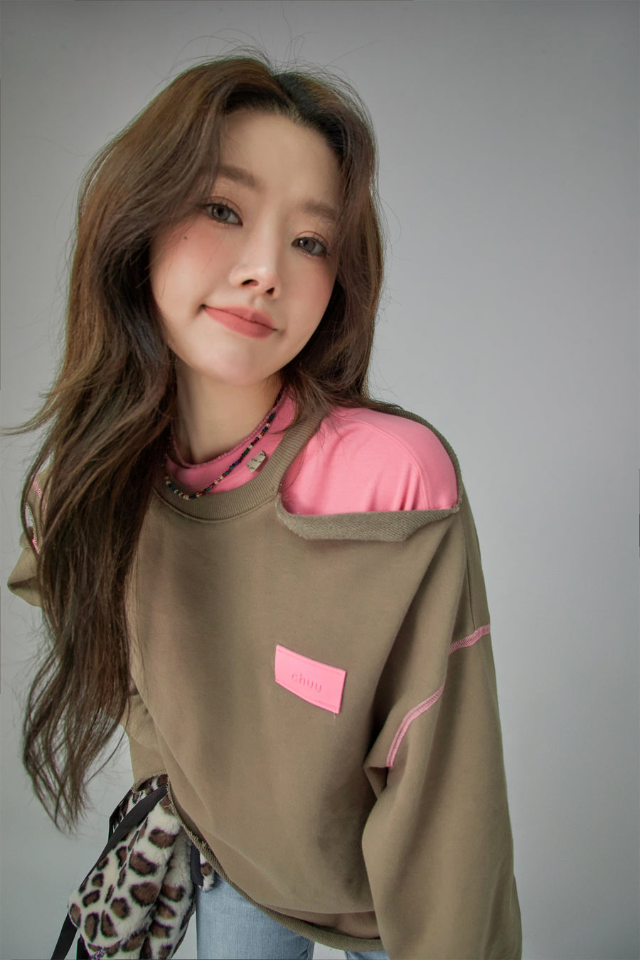 CHUU Dynamite Off Shoulder Loose Fit Long Sleeve Sweatshirt