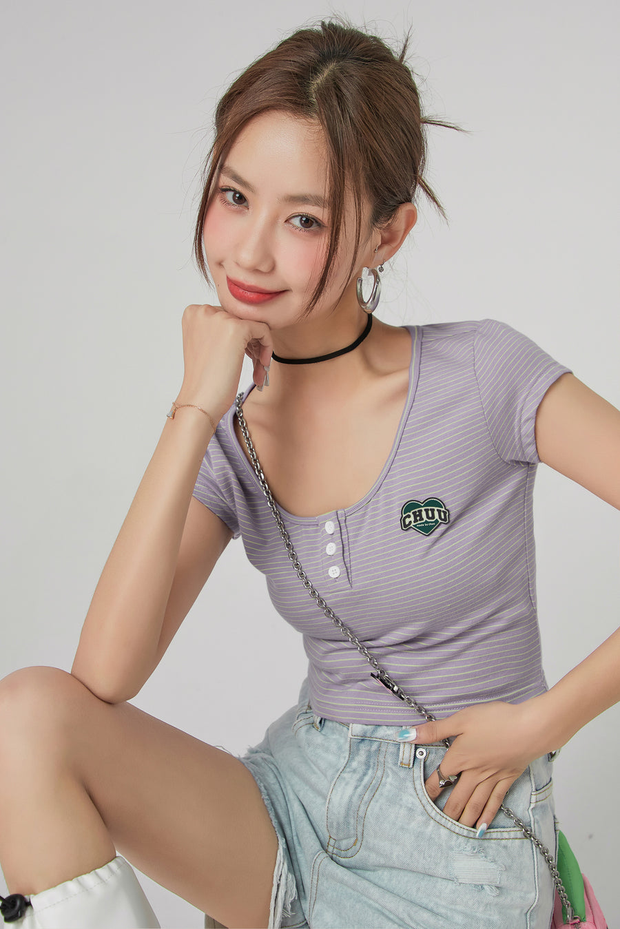 CHUU Stripe Front Button Crop Top