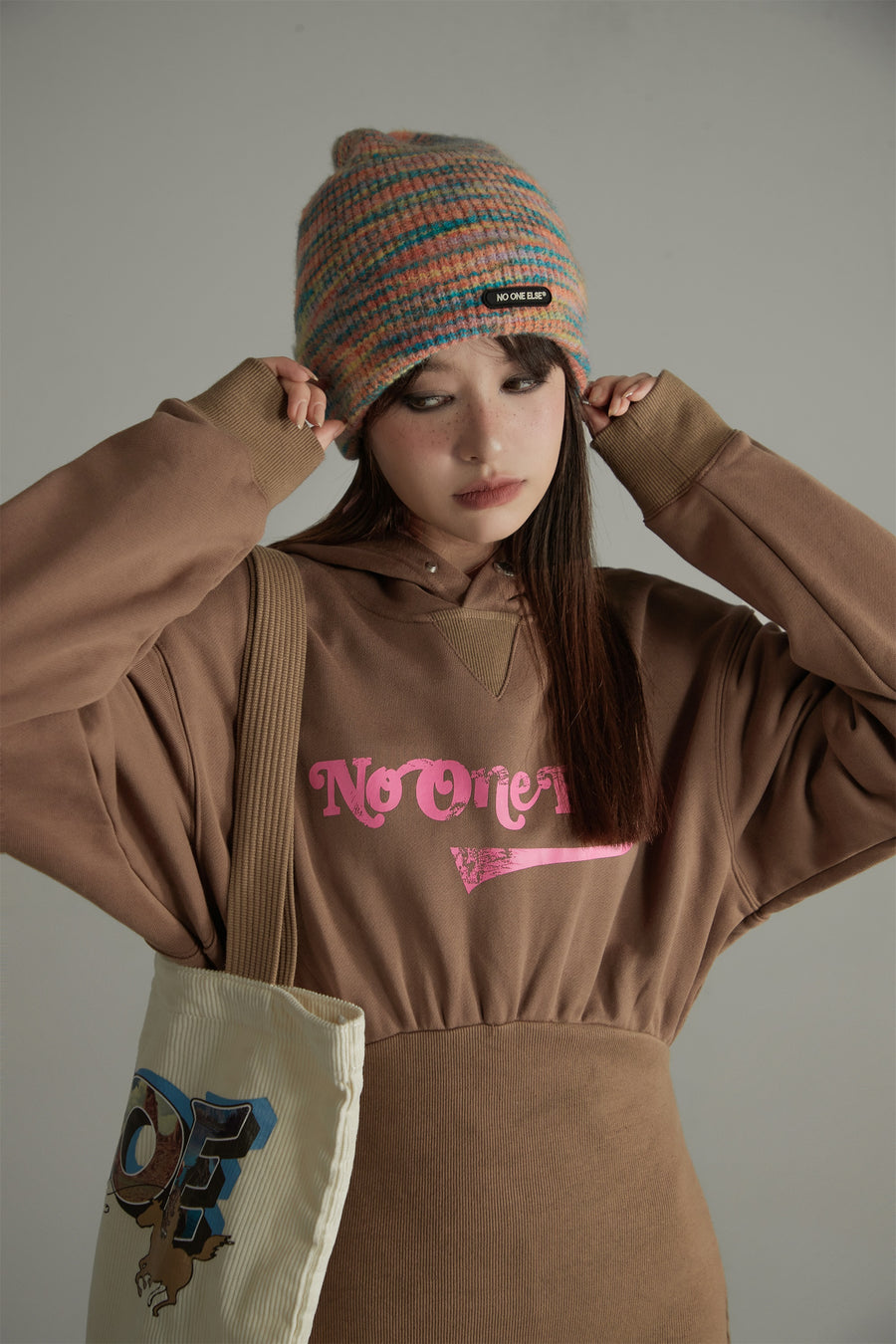 CHUU Noe Chic Hoodie Dress