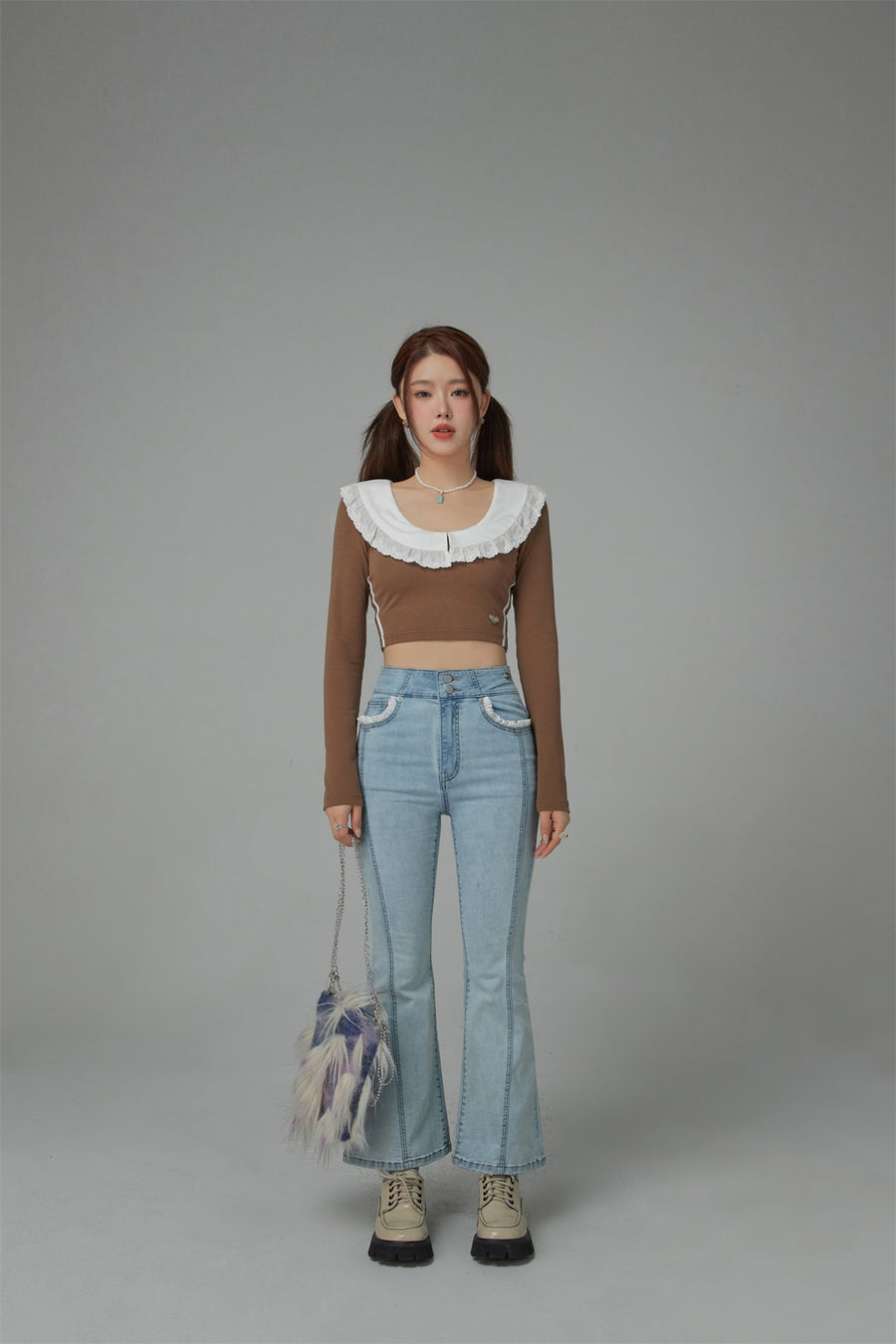 CHUU Lace Pockets Bootcut Jeans