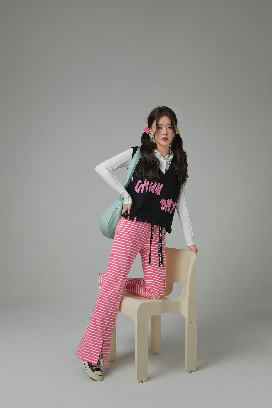 CHUU My Heart Is Pounding Knit Vest