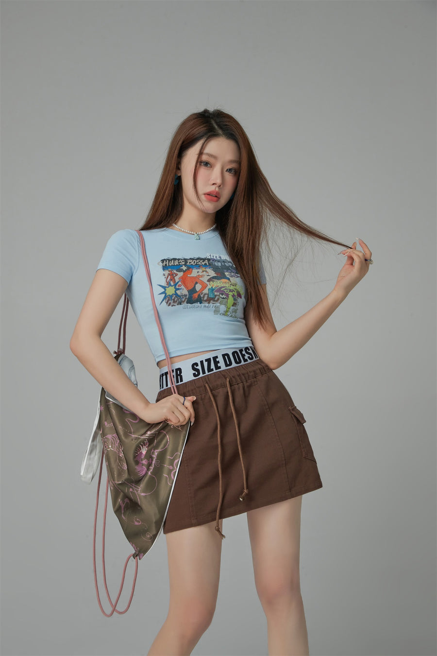 CHUU Size Doesnt Matter Beach Day Cropped T-Shirt