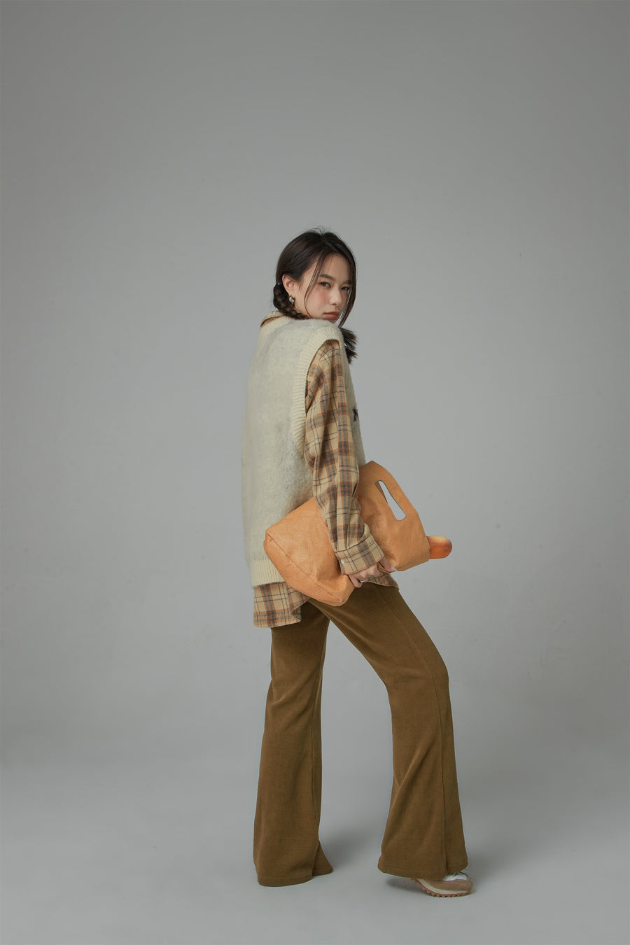 CHUU Corduroy Front Slit Bootcut Pants