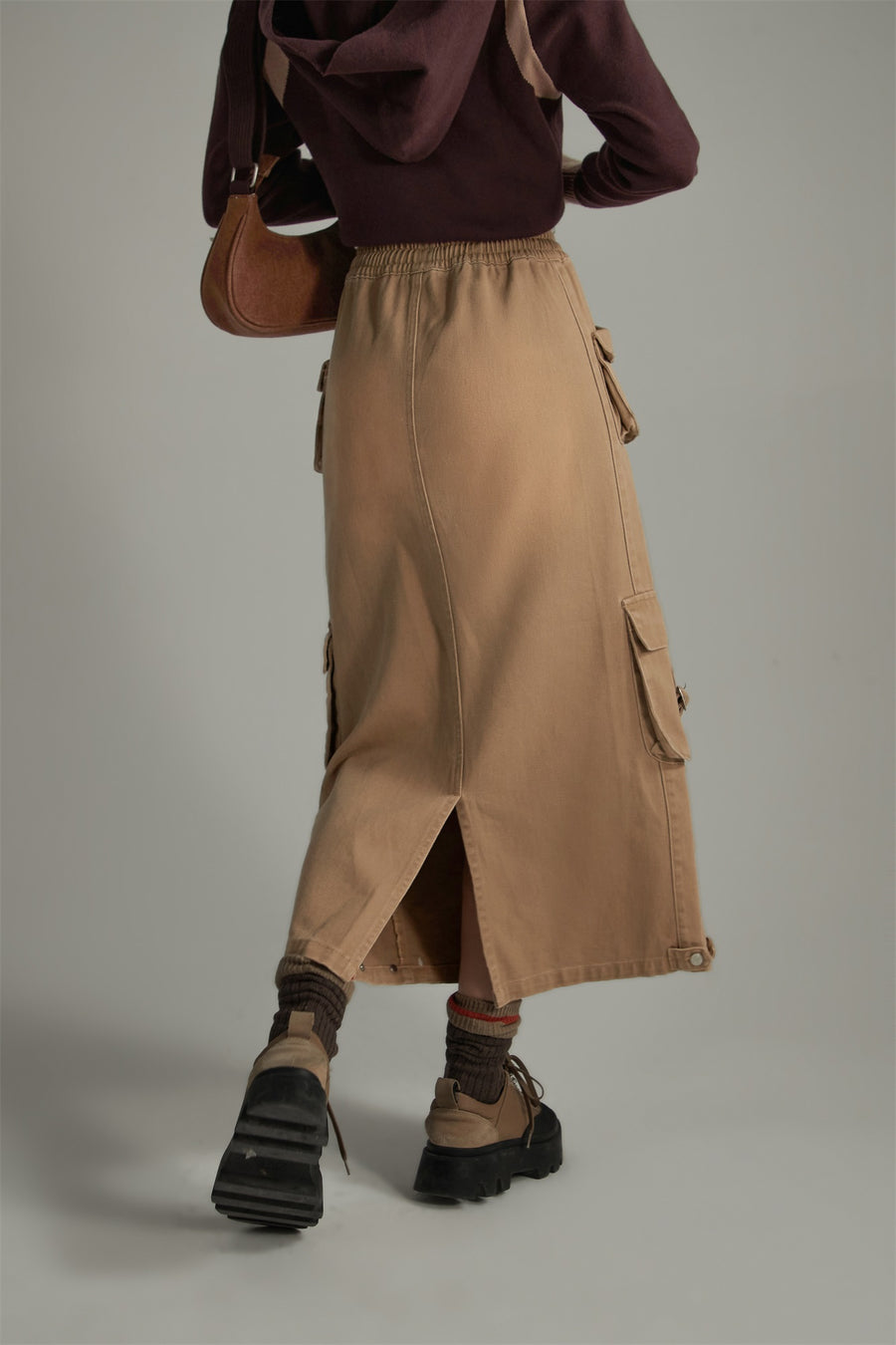 CHUU Denim Or Brown Cotton Cargo Skirt