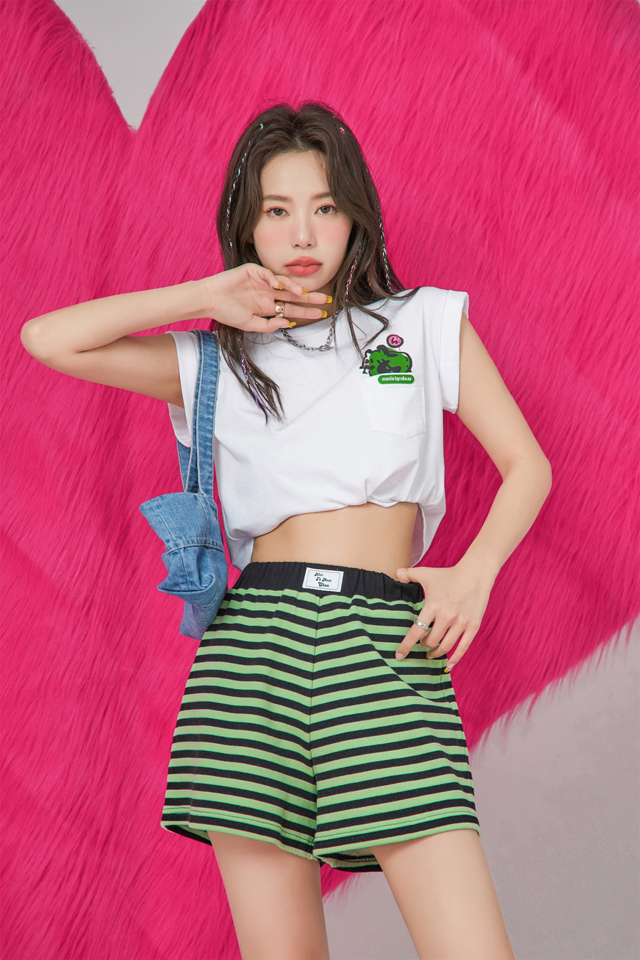 CHUU Dreams Reflect Emotions Stripes Shorts