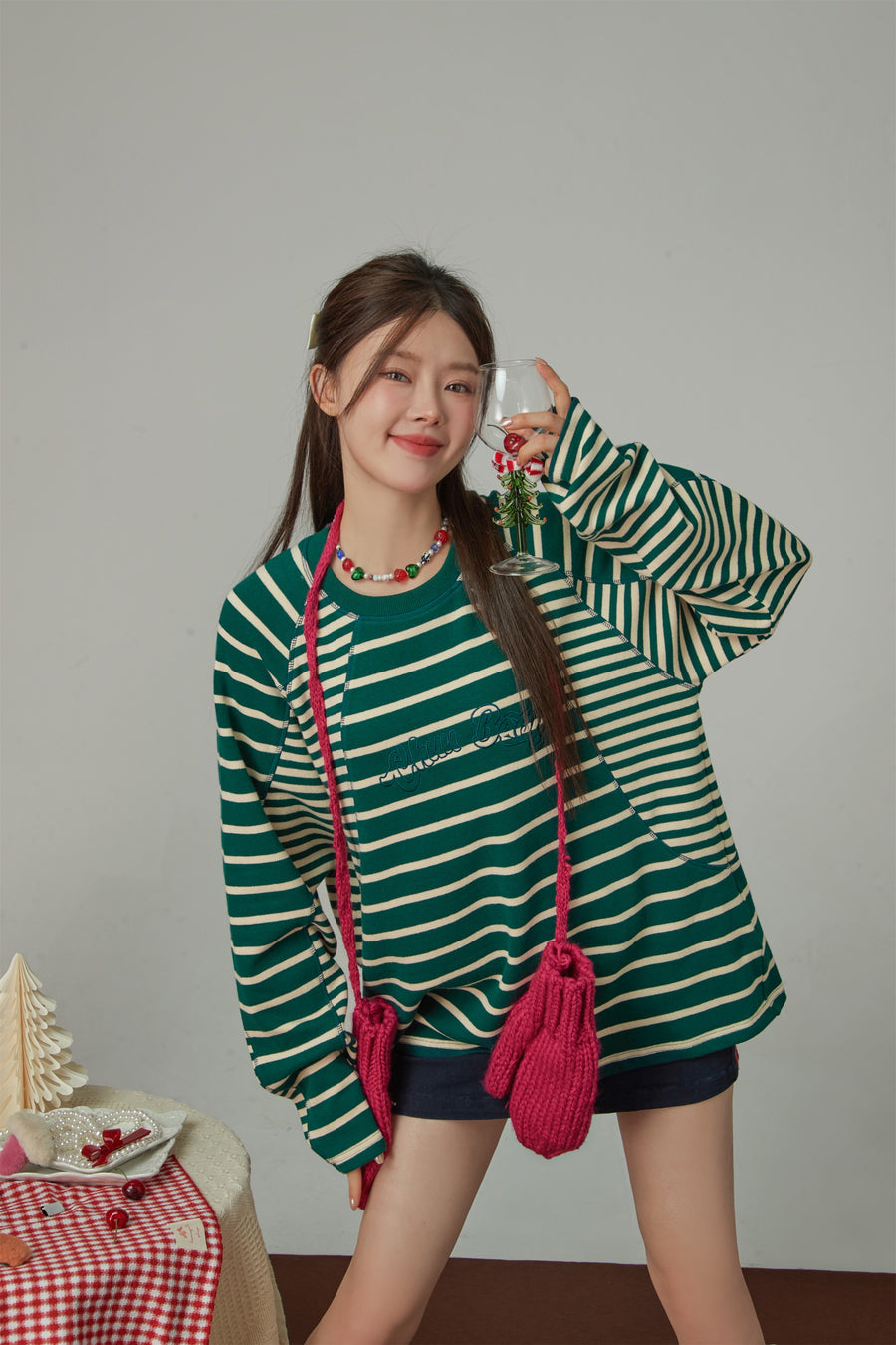 CHUU Cut To The Chase Striped Raglan T-Shirt