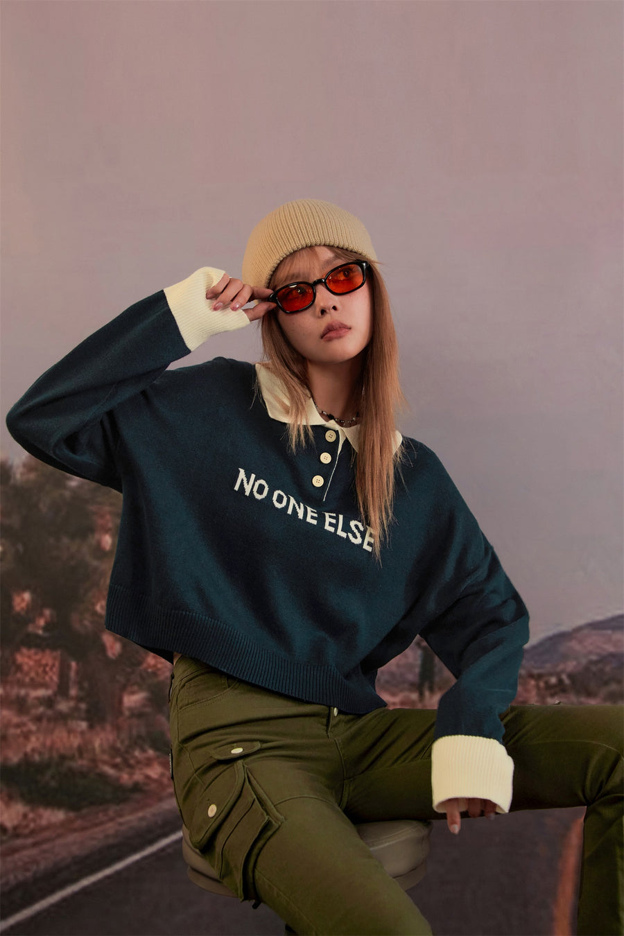 CHUU Polo Neck Cropped Knit Sweatshirt