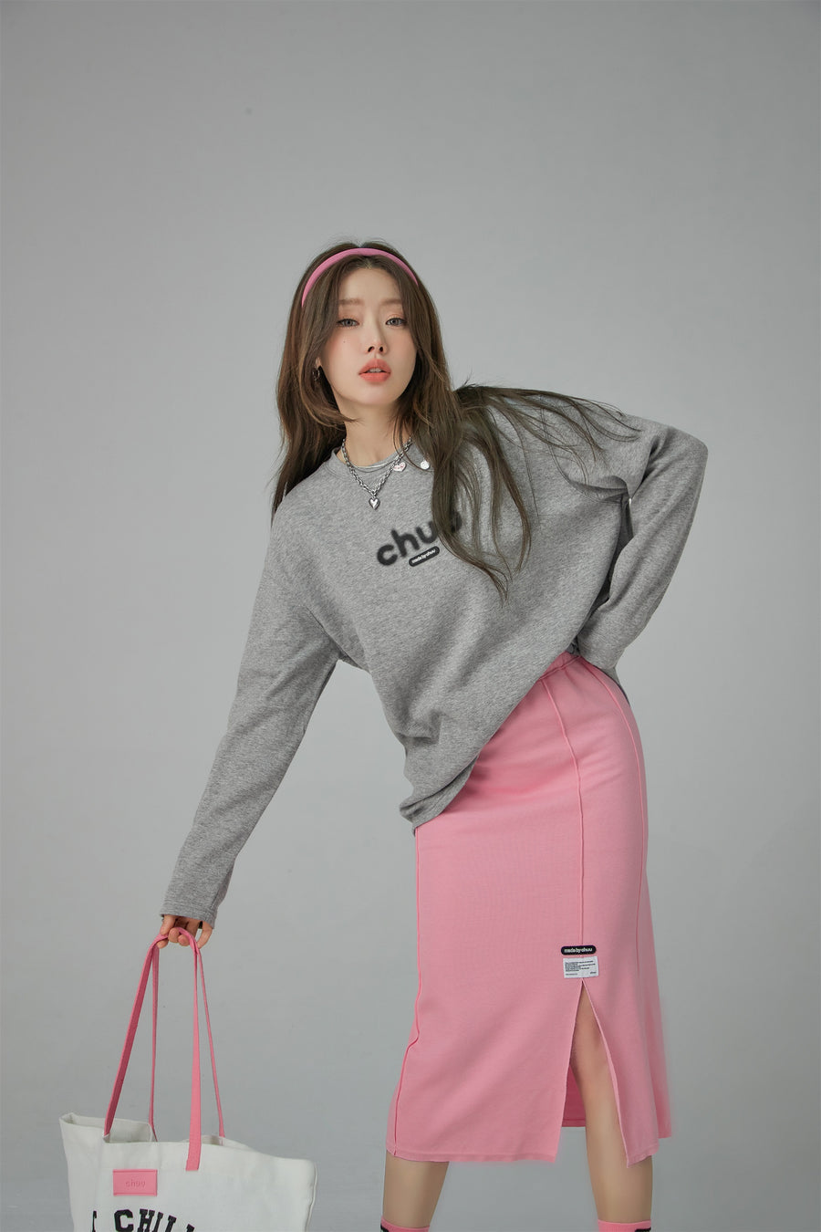 CHUU Blurry Long-Sleeved Sweatshirt