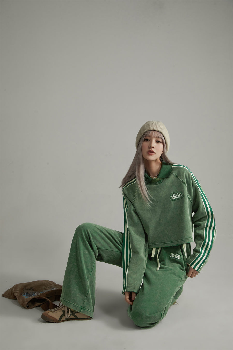 CHUU Waist String Wide Jogger Pants