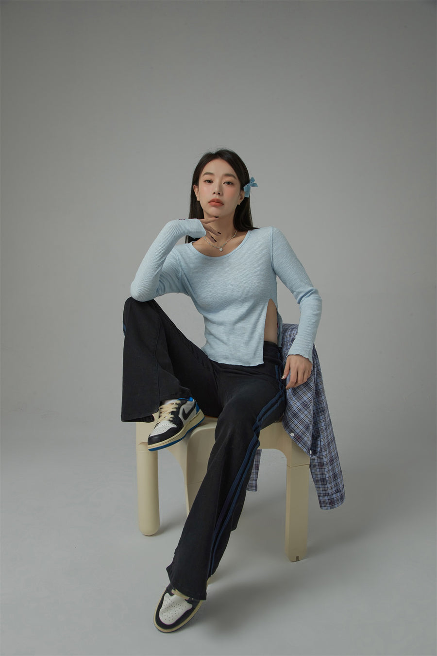 CHUU Slim Side Slit Long Sleeve T-Shirt