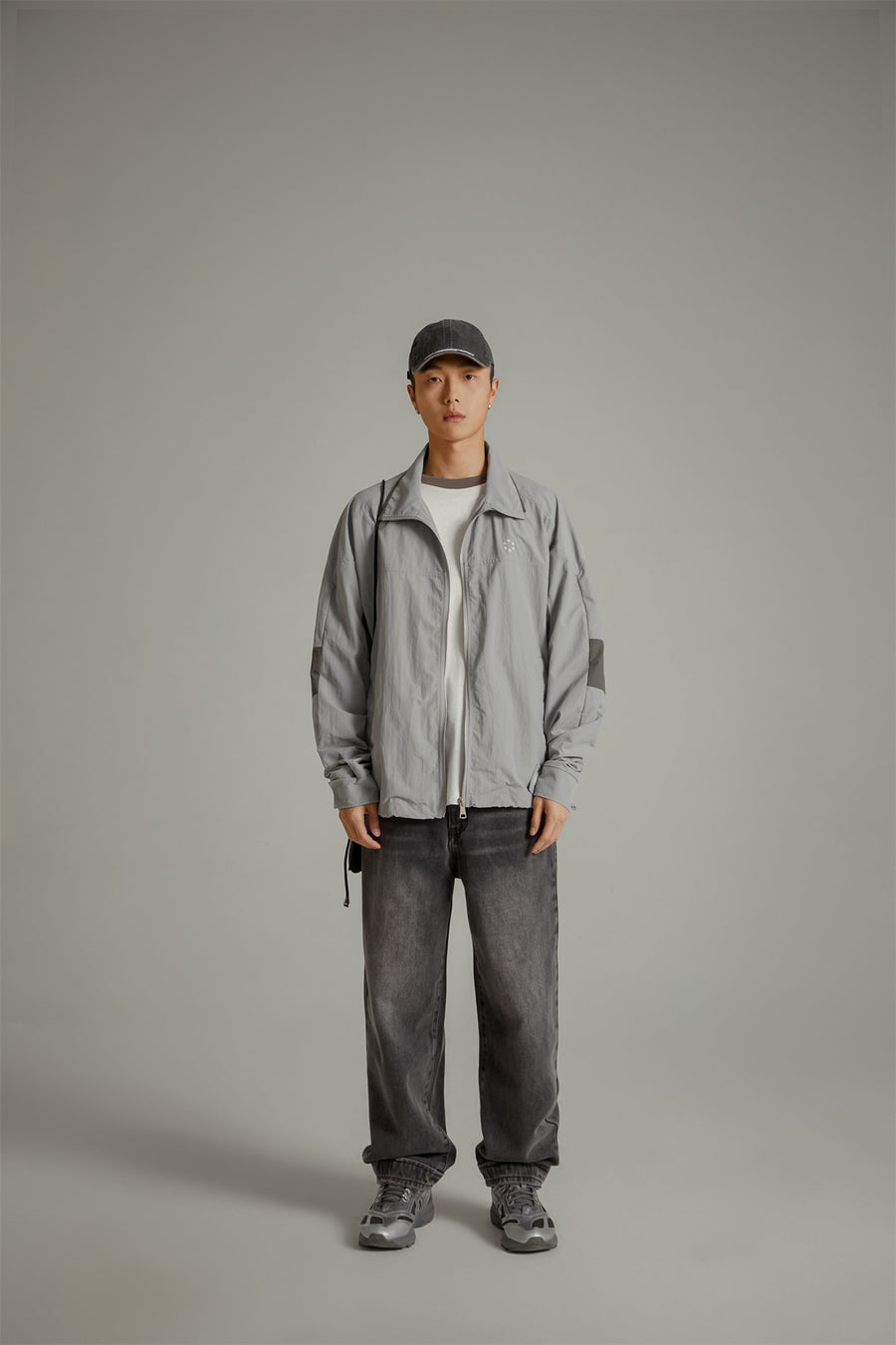 CHUU Star Circle Zip-Up Field Jacket