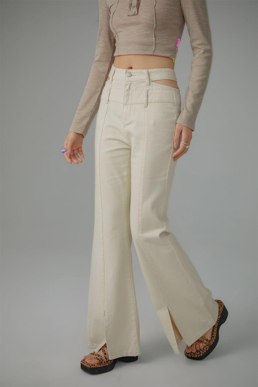 CHUU Side And Front Slits Bootcut Pants