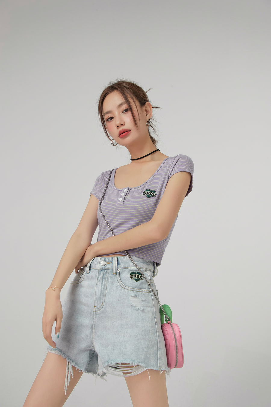 CHUU Stripe Front Button Crop Top