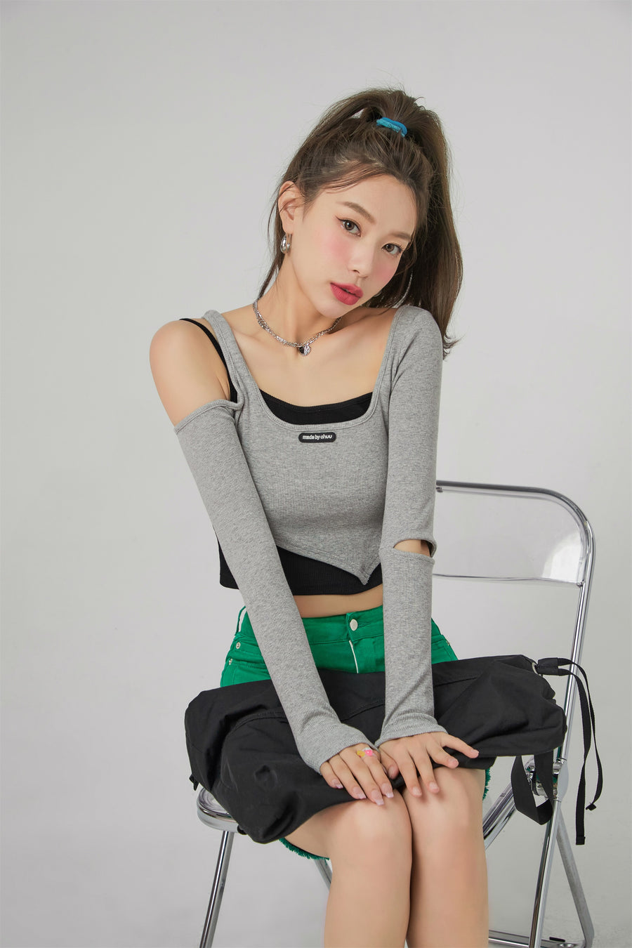 CHUU 2-Layer Unbalanced Long-Sleeved Top