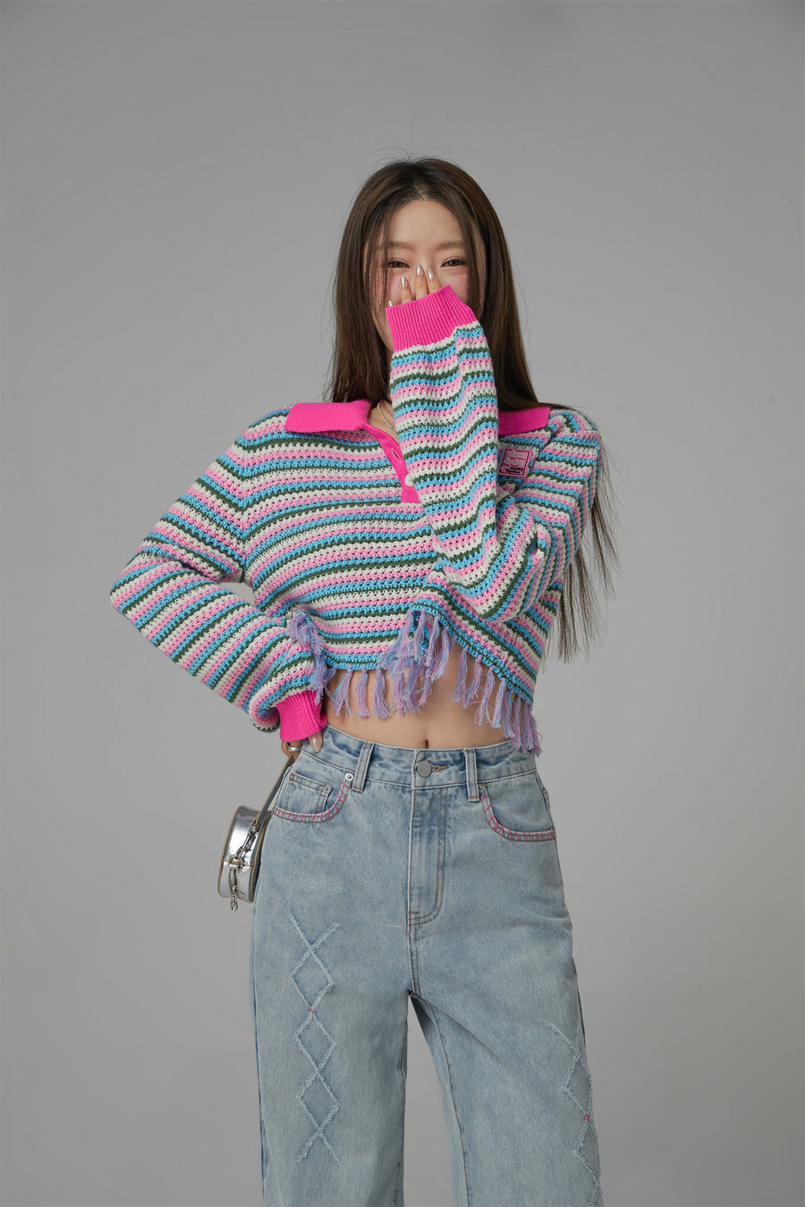 CHUU The Kiss Crochet Fringe Crop Sweater