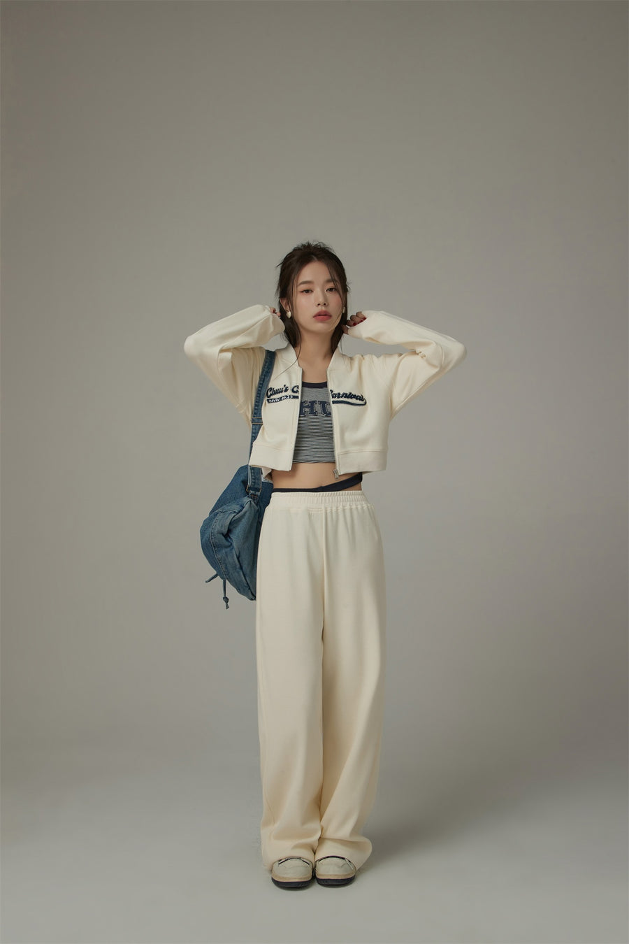 CHUU Color Matching Line Cropped Zip-Up