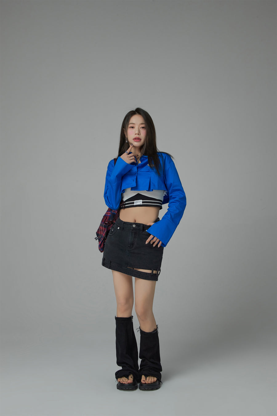 CHUU Slit Denim Skirt