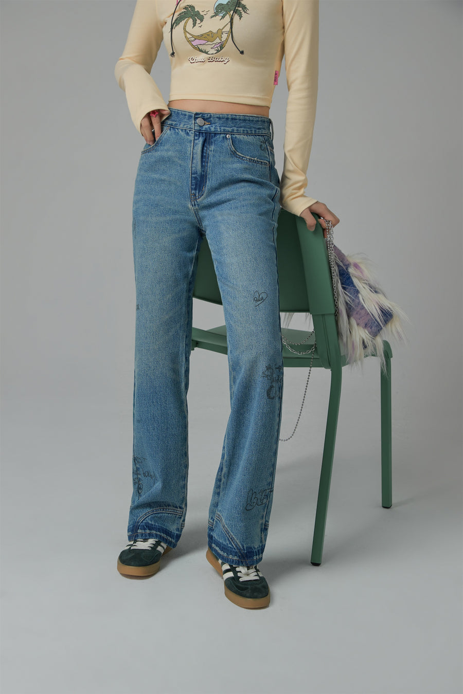 CHUU Written Notes Slim Bootcut Denim Jeans