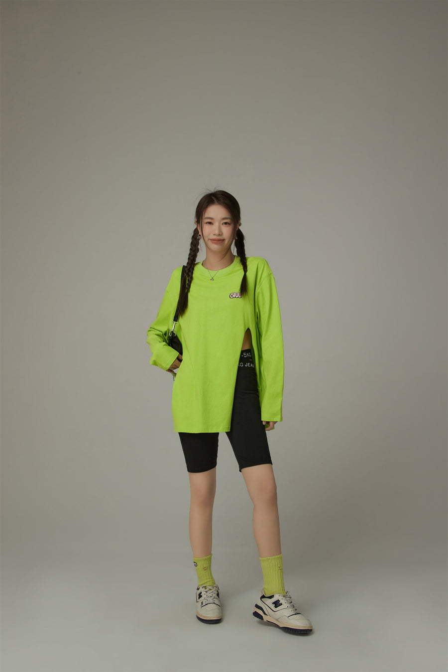 CHUU Split Loose Fit T-Shirt