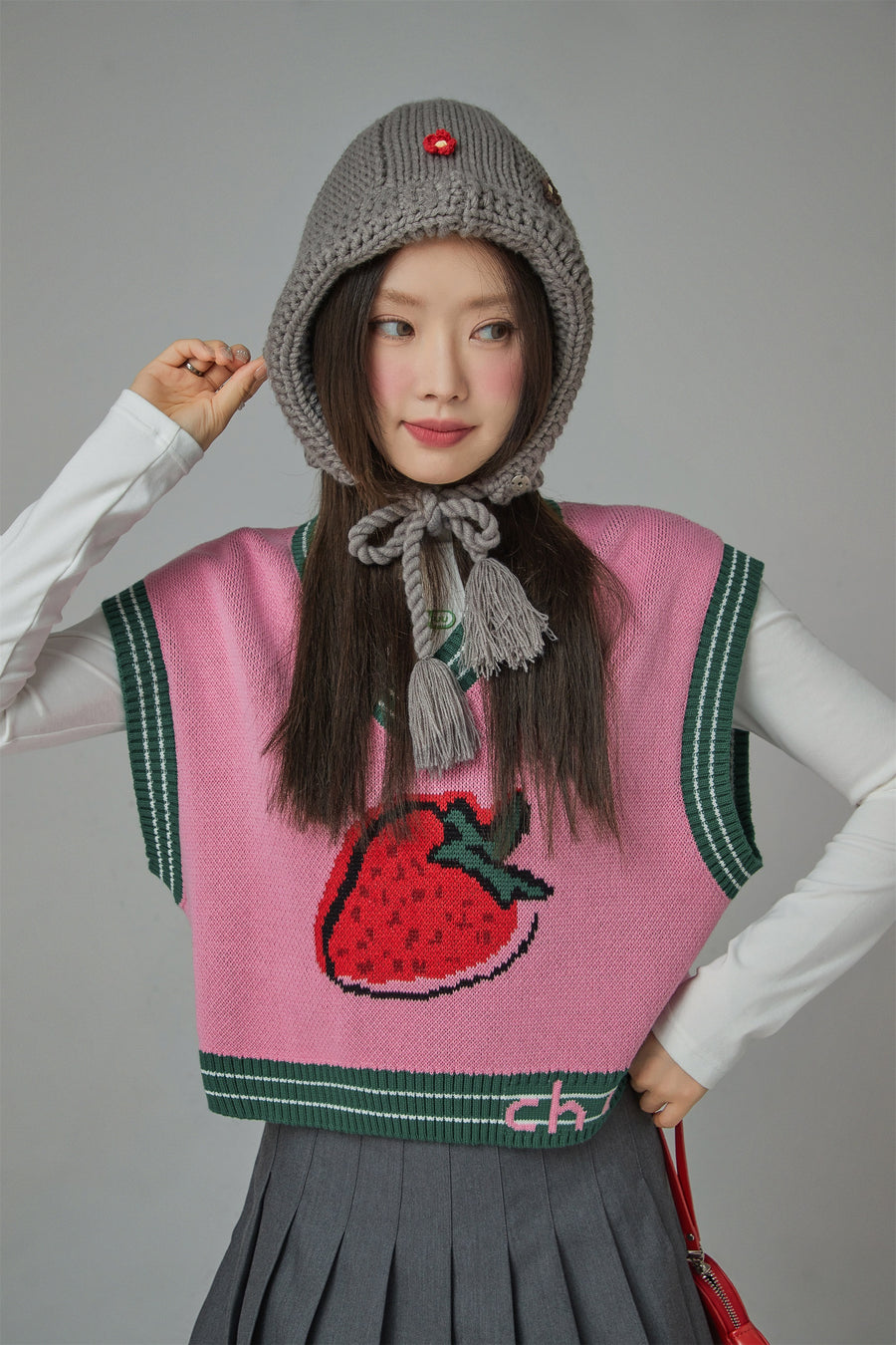 CHUU Lovely Flower String Beanie