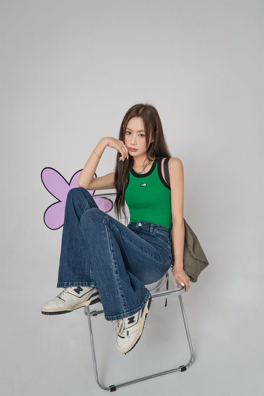 CHUU Color Matching Simple Logo Sleeveless Top