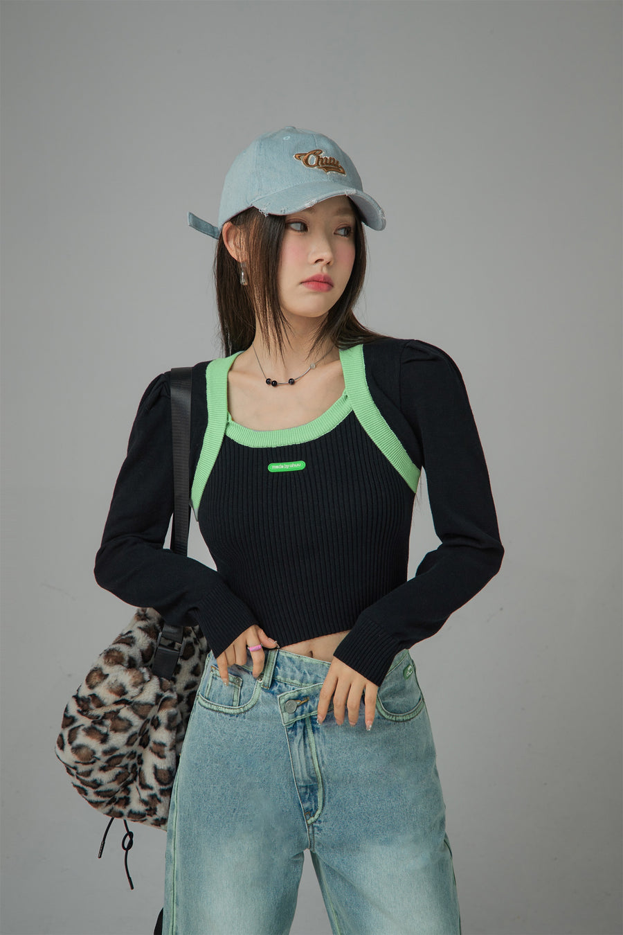 CHUU Jumping With Joy Cropped Knit Top