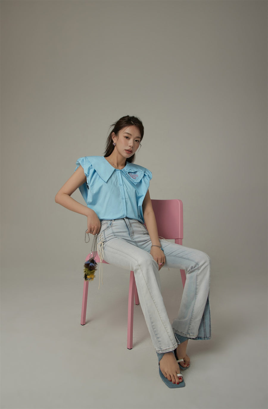 CHUU Big Collar Color Sleeveless Shirt