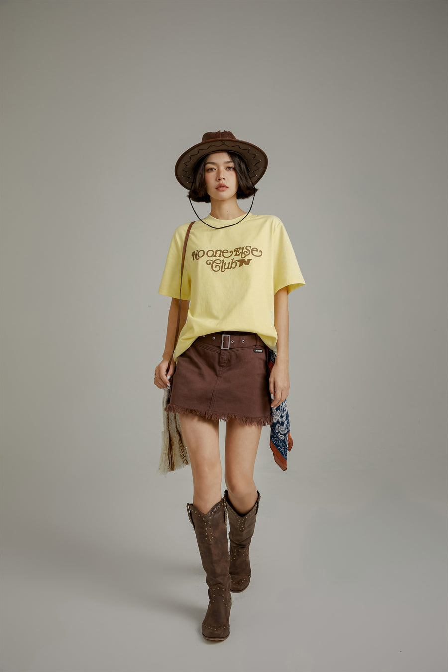 CHUU Noe Club Colored Loose Fit T-Shirt