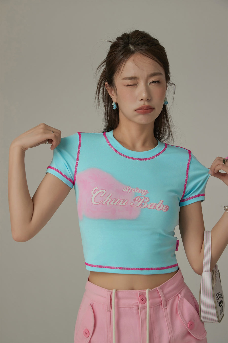 CHUU Chuu Babe Color Line Short Sleeve Crop T-Shirt