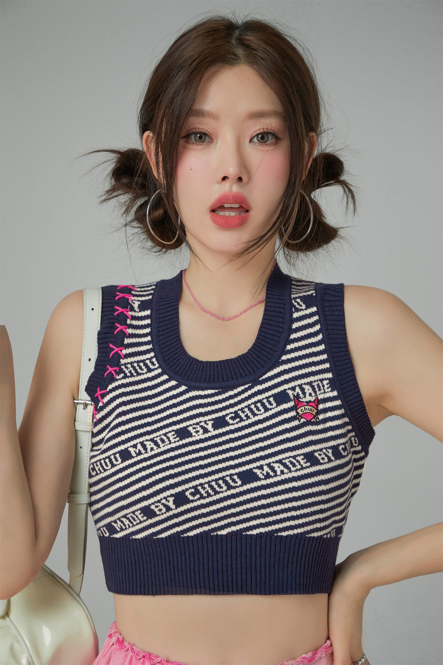 CHUU Stitches Knit Crop Top